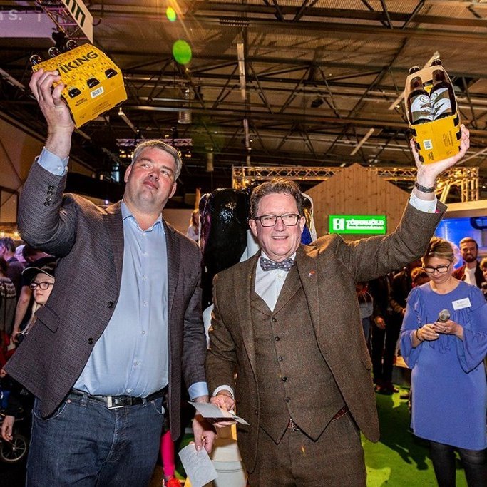 1a8099aa-1a3b-4ece-bd4e-227acd684814_l