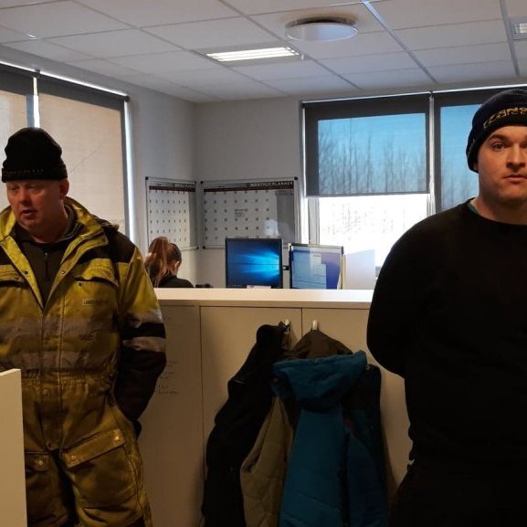 52536902_557647431401595_6881478592576880640_n