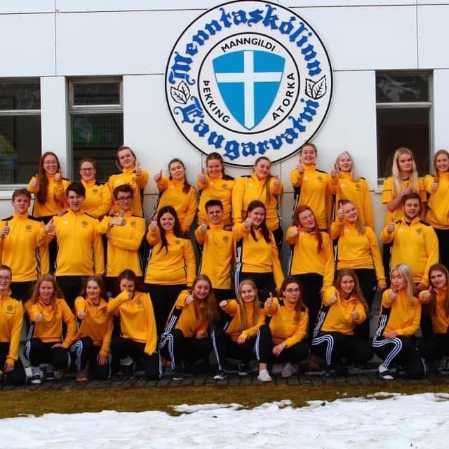 09.05.2019
Við fengum þessa flottu mynd senda frá 2. bekk Menntaskólans að Laugarvatni þar sem að Landstólpi var í hópi þeirra fyrirtækja sem styrktu þau við gerð bekkjarbúninga. Til hamingju með flotta búninga