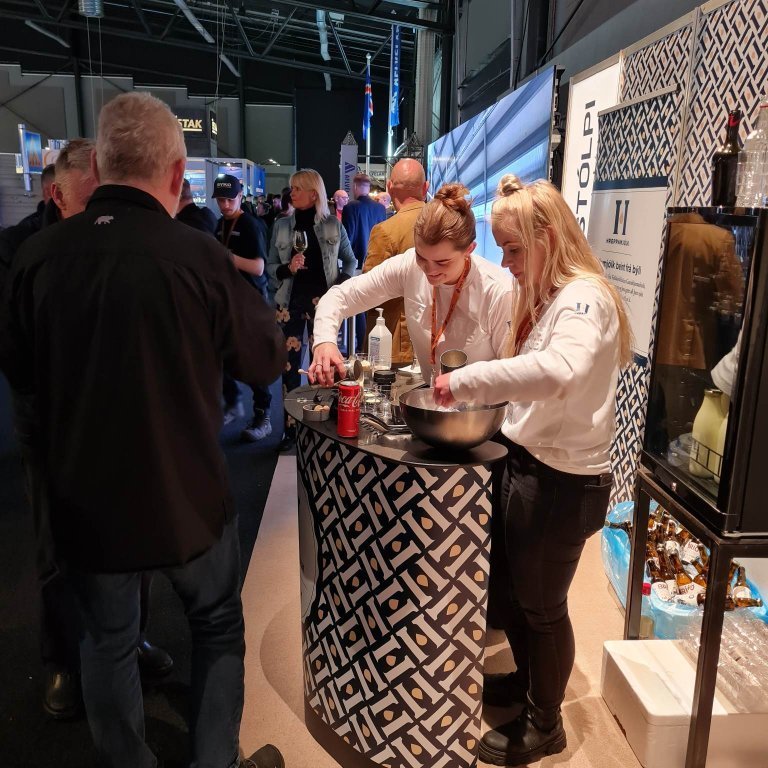 320776468_851909696136212_354595833774458464_n