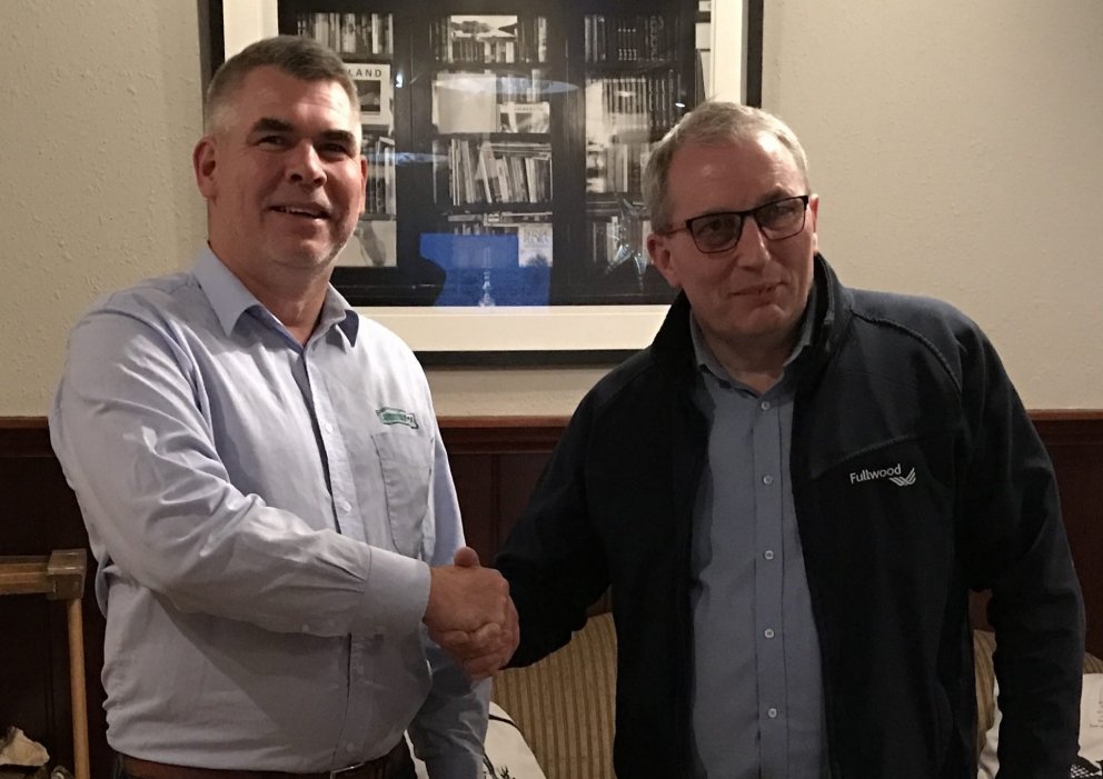 Tímamót hjá Landstólpa: Umboð fyrir Fullwood mjaltaþjóna