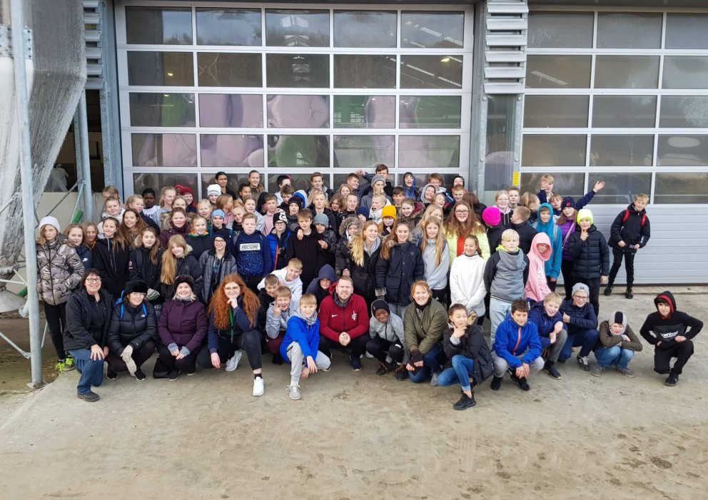 Hressir krakkar úr Varmárskóla í heimsókn