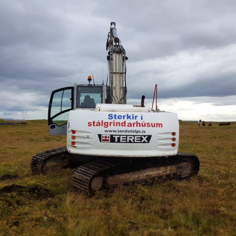 Skóflustunga í Árnesi