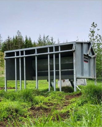 &Uacute;ti Kjarnf&oacute;&eth;urbox fyrir k&aacute;lfa
