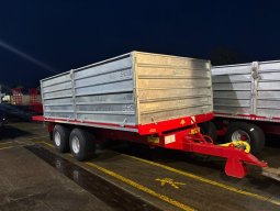 McCauleys vagn me&eth; upph&aelig;kkunum